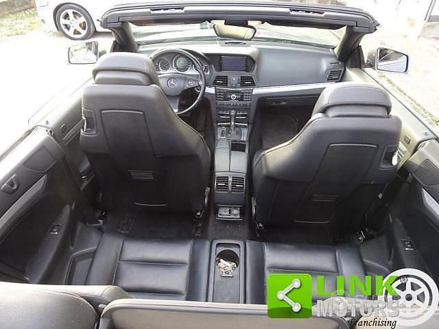 Usata Mercedes E350 Avantgarde 231 CV (169 kW) 2010 Grigio Cabrio