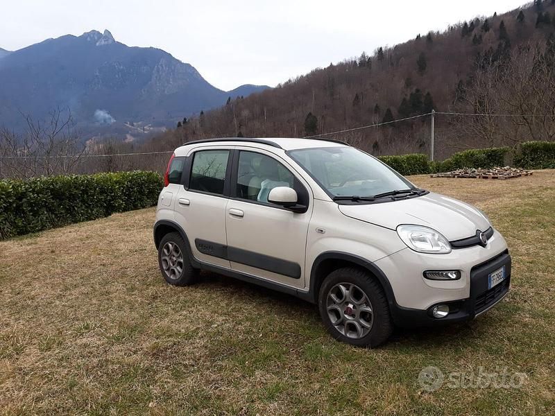 Usata Fiat Panda 4x4 95 CV (69 kW) 2016 Utilitaria