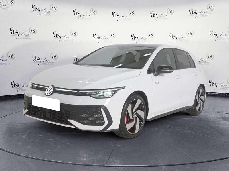 Usata VW Golf VIII Style 265 CV (194 kW) 2025 Bianco Utilitaria