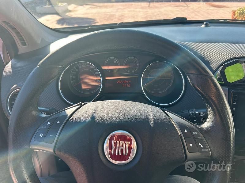 Usata Fiat Bravo 120 CV (88 kW) 2015 Grigio Utilitaria