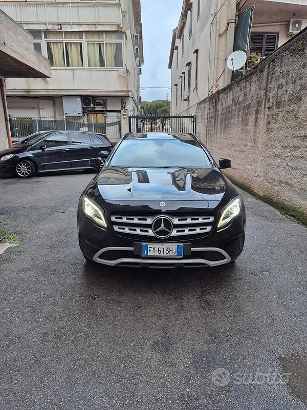 Usata Mercedes GLA200 2019 Nero SUV