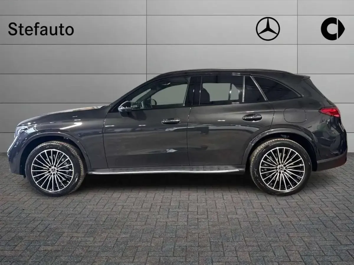 Nuova Mercedes GLC300 AMG Line Premium 197 CV (144 kW) 2026 Grigio grafite SUV