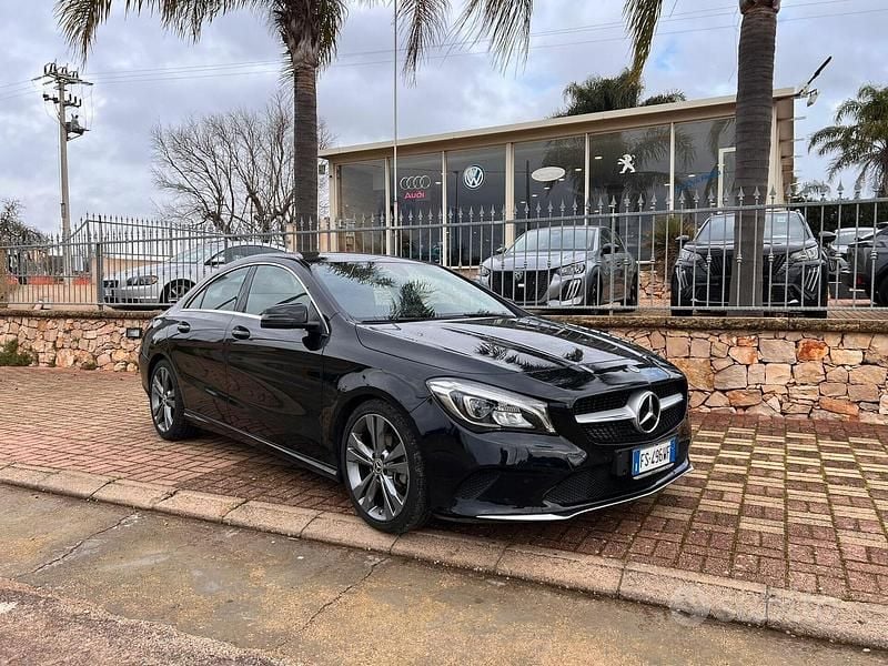 Usata Mercedes CLA200 Business 136 CV (100 kW) 2017 Nero Berlina