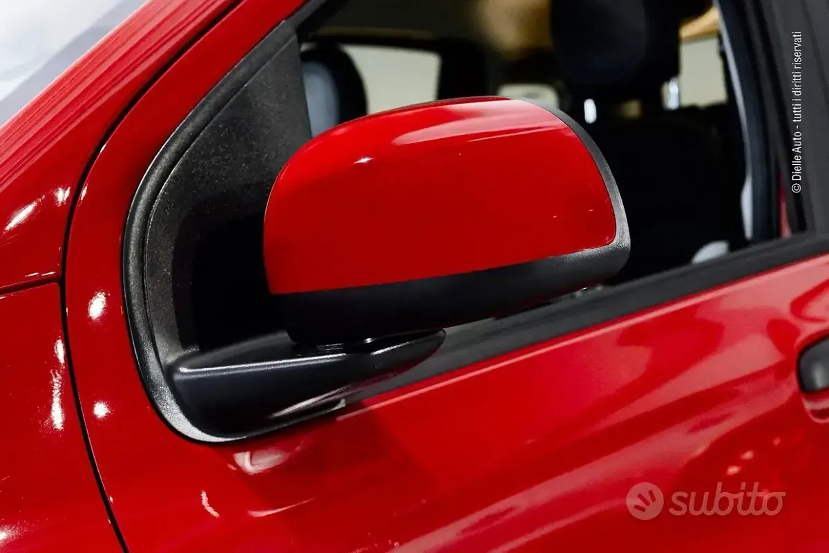 Usata Fiat Panda S 95 CV (69 kW) 2025 Rosso Utilitaria