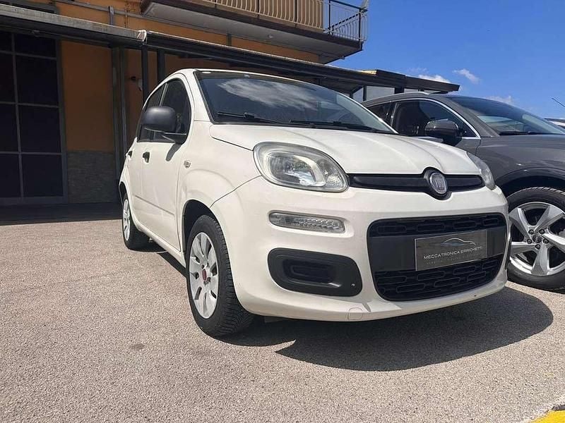 Usata Fiat Panda Pop 75 CV (55 kW) 2012 Bianco Utilitaria