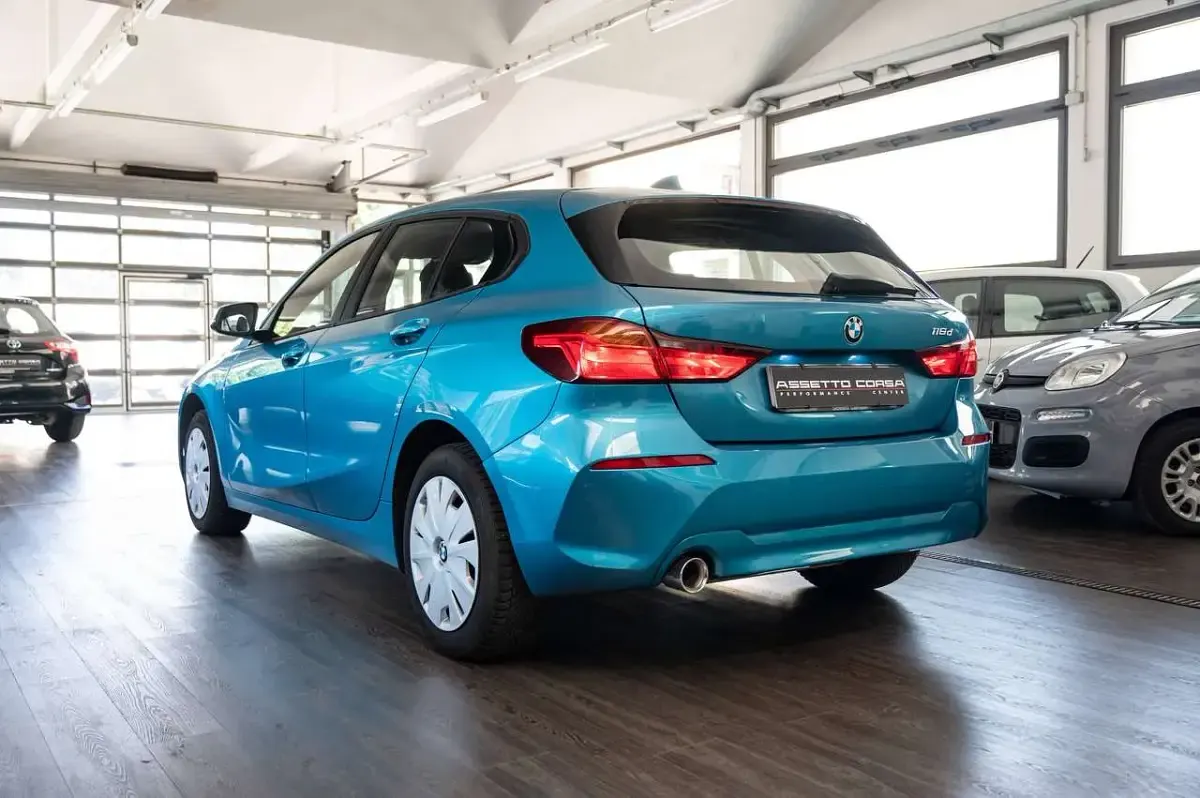 Usata BMW 116 116 CV (85 kW) 2023 Blu/azzurro Utilitaria
