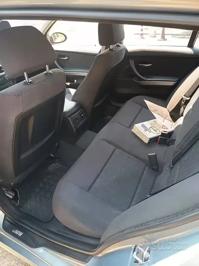 Usata BMW 320 177 CV (130 kW) 2007 Bluazzurro Station wagon