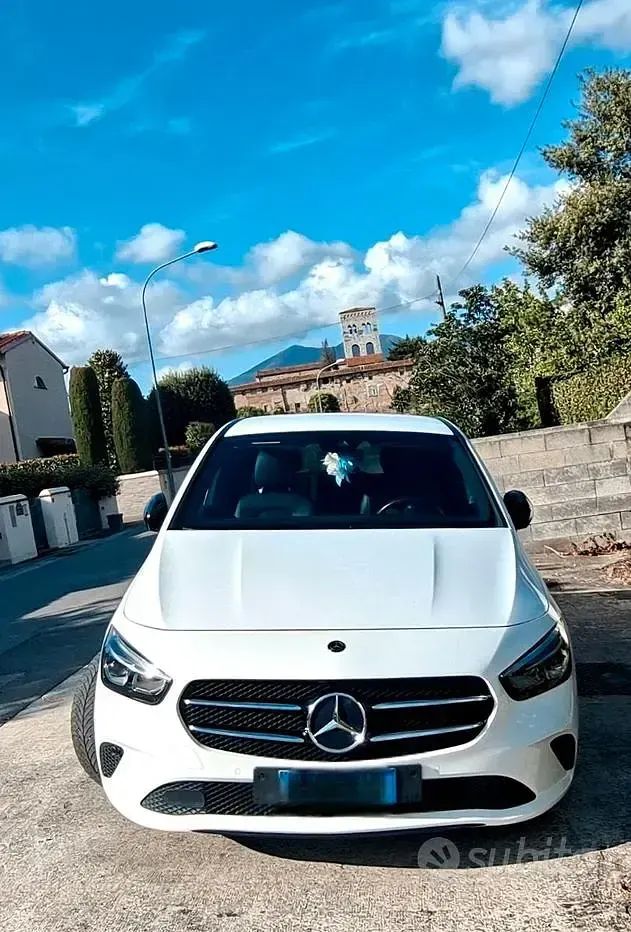 Usata Mercedes B180 136 CV (100 kW) 2020 Bianco Utilitaria