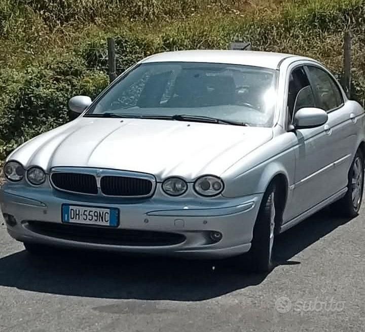 Usata Jaguar X-type Executive 155 CV (114 kW) 2007 Grigio Berlina