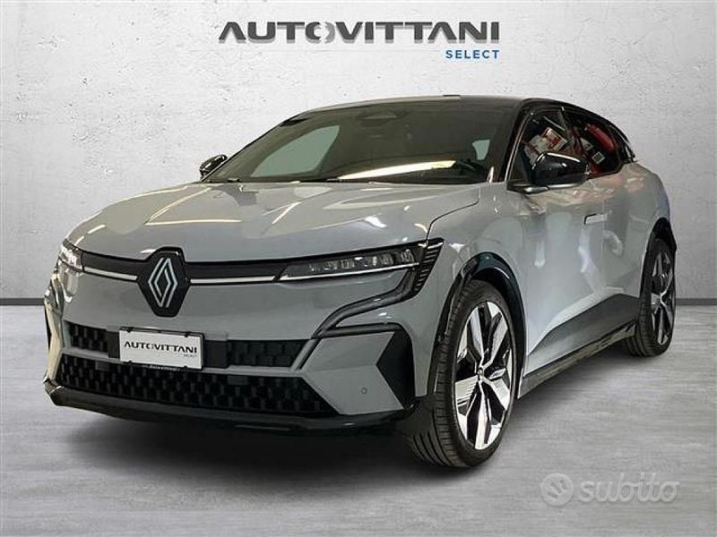 Usata Renault Megane E-Tech Techno 161 kW (220 CV) 2023 Grigio scuro Berlina