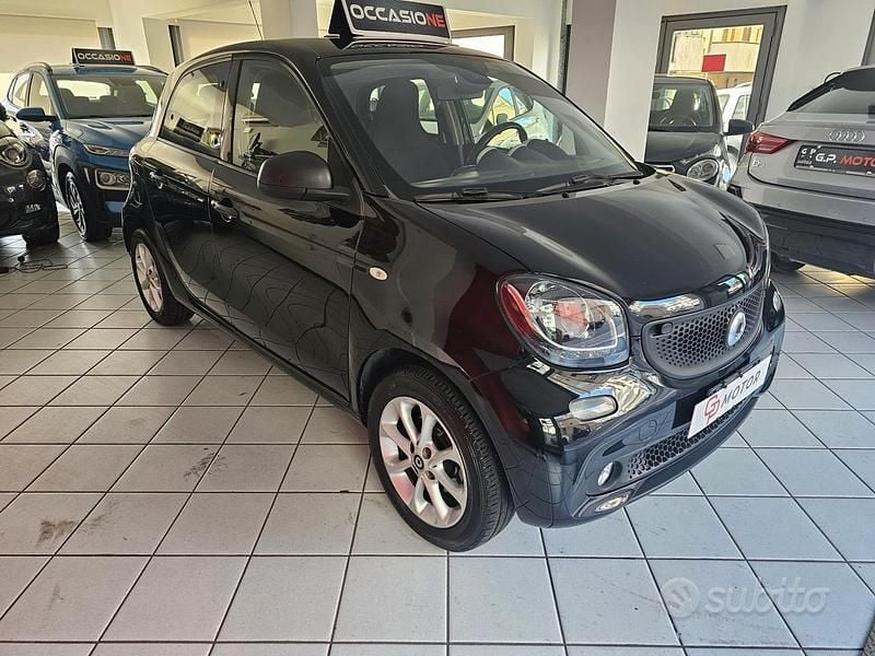 Usata Smart ForFour Passion 71 CV (52 kW) 2017 Nero Utilitaria