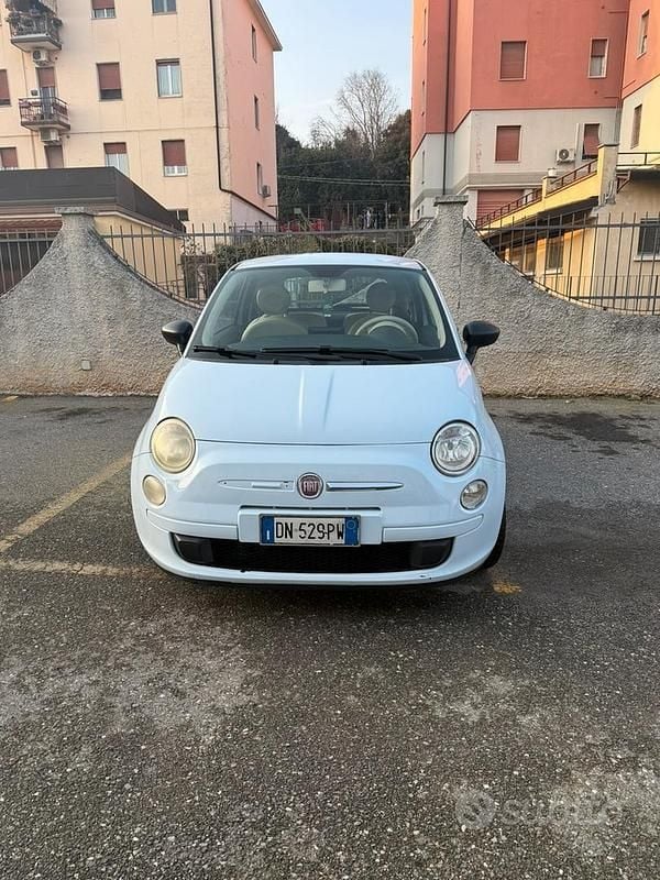 Usata Fiat 500 Pop 69 CV (50 kW) 2008 Blu/azzurro Utilitaria