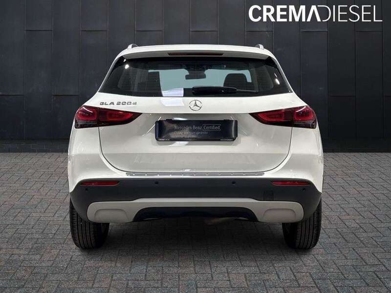 Usata Mercedes GLA200 Business 150 CV (110 kW) 2022 Bianco SUV