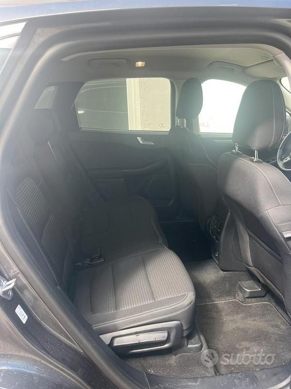 Usata Ford Kuga 120 CV (88 kW) 2021 Grigio SUV