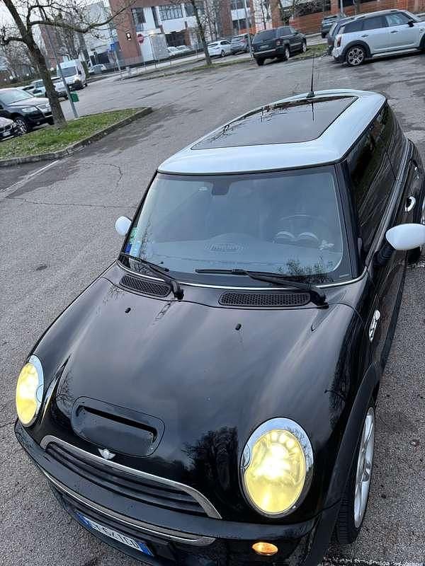 Usata Mini Cooper S 170 CV (125 kW) 2006 Nero Utilitaria