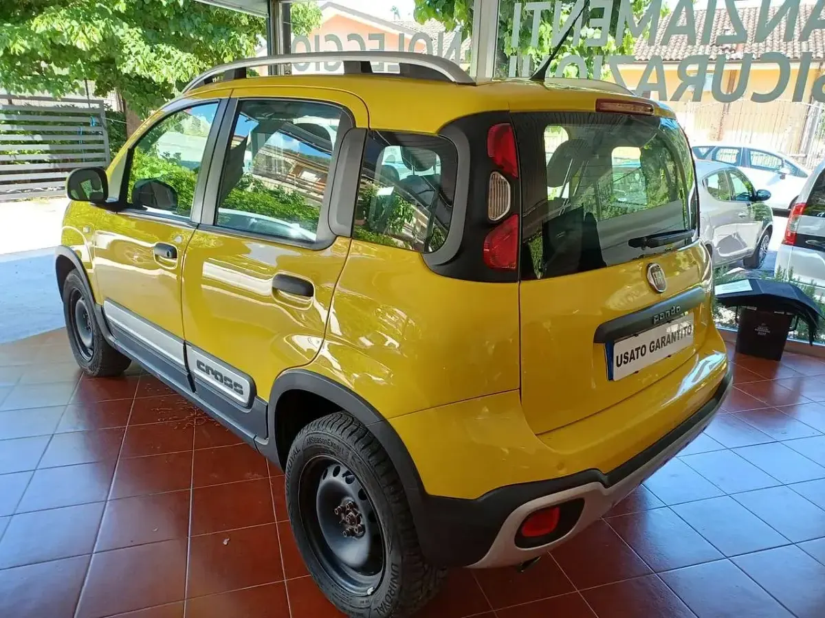 Occasion Fiat Panda Cross Cross 80 ch (58 kW) 2015 Jaune Citadine