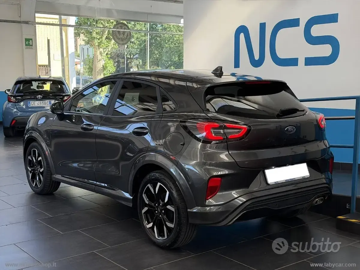 Usata Ford Puma ST 125 CV (91 kW) 2024 Grigio SUV