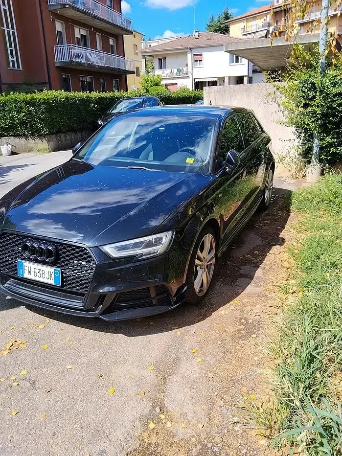 Usata Audi A3 116 CV (85 kW) 2019 Bluazzurro Berlina