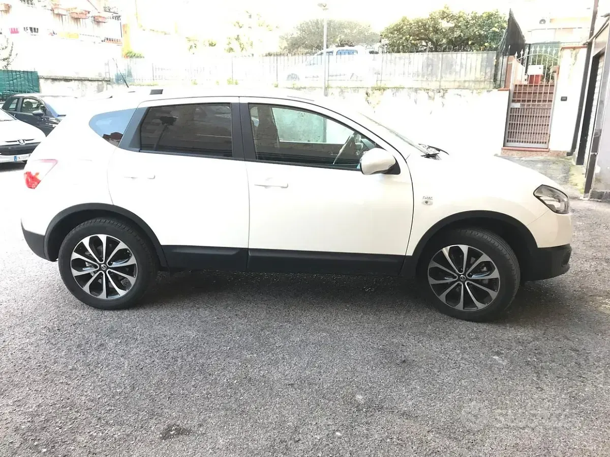 Usata Nissan Qashqai 2011 Bianco SUV