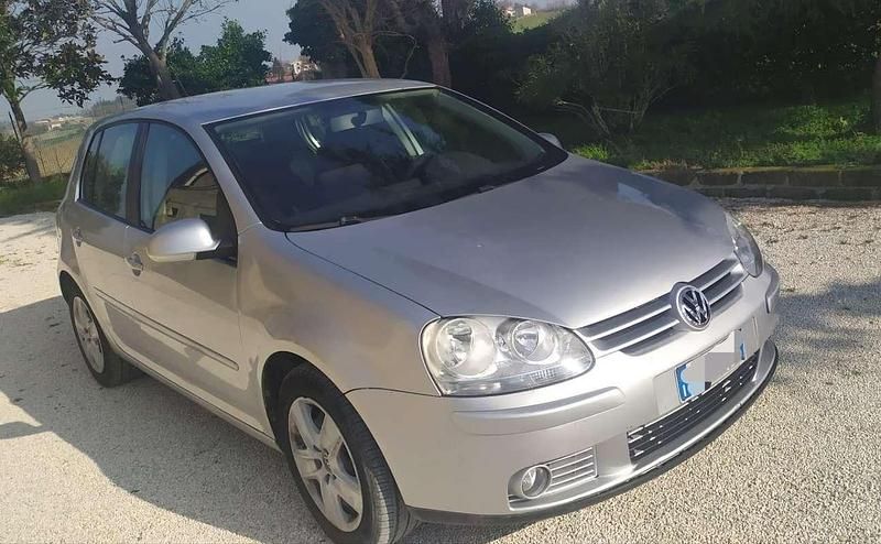 Usata VW Golf VI Comfortline 105 CV (77 kW) 2008 Argento Utilitaria