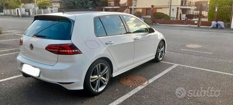 Usata VW Golf VII R 125 CV (91 kW) 2017 Bianco Utilitaria