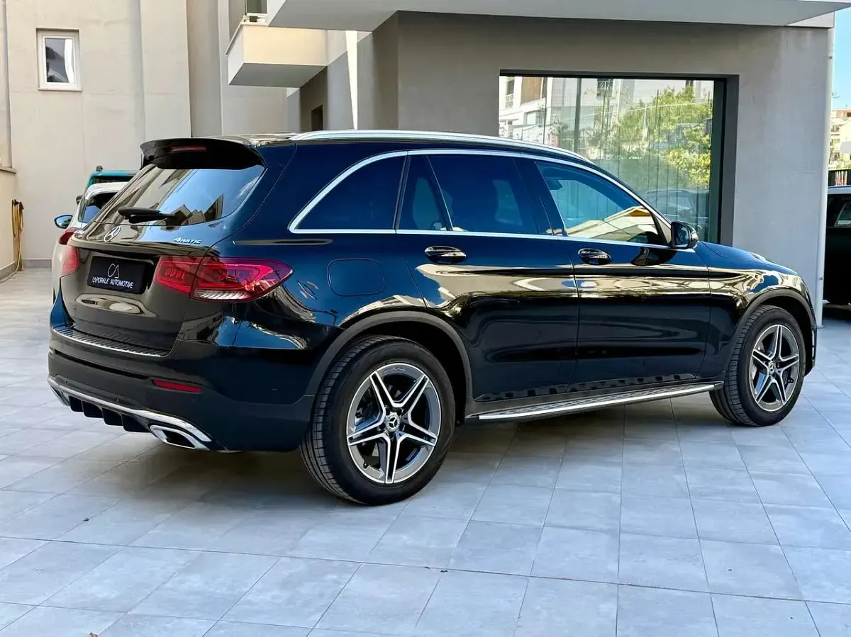 Usata Mercedes GLC300 Premium Plus 194 CV (142 kW) 2022 Nero SUV
