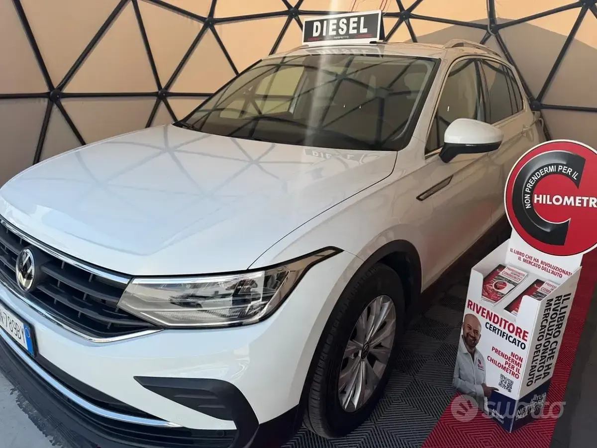 Usata VW Tiguan Life 122 CV (89 kW) 2023 Bianco SUV