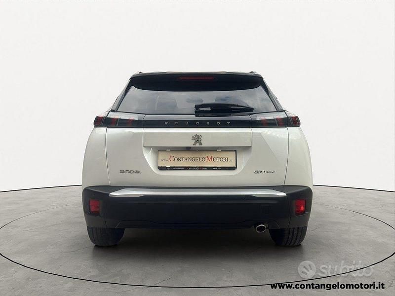 Usata Peugeot 2008 GT-line 131 CV (96 kW) 2020 Bianco SUV