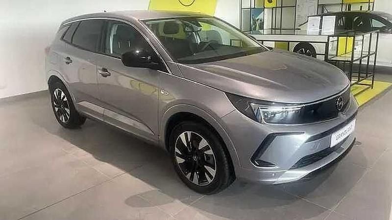 Usata Opel Grandland X Business Elegance 136 CV (100 kW) 2024 Argento SUV