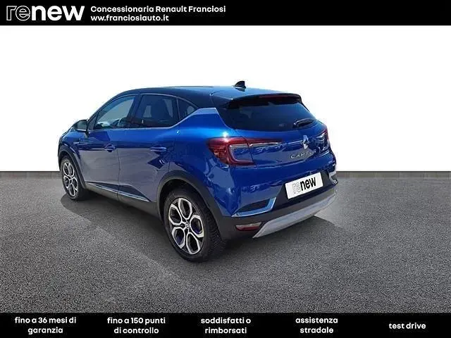Usata Renault Captur Techno 101 CV (74 kW) 2023 Blu SUV