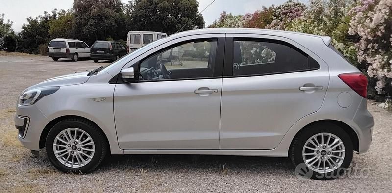 Usata Ford Ka Ultimate 86 CV (63 kW) 2019 Argento Utilitaria