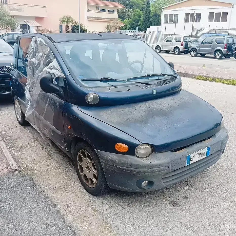 Usata Fiat Multipla 105 CV (77 kW) 2000 Blu Monovolume