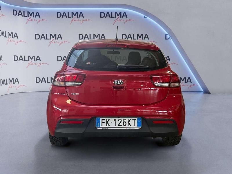 Usata Kia Rio Active 84 CV (61 kW) 2017 Rosso Berlina