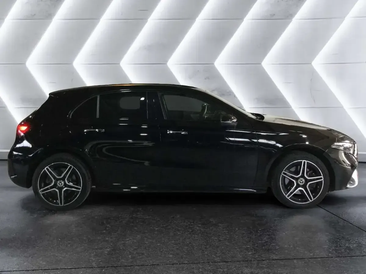 Usata Mercedes A250 AMG line 218 CV (160 kW) 2025 Nero Berlina