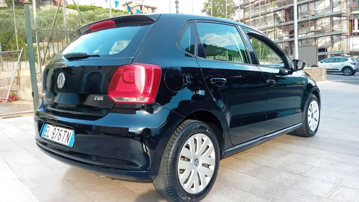 Usata VW Polo Comfortline 75 CV (55 kW) 2012 Nero Utilitaria