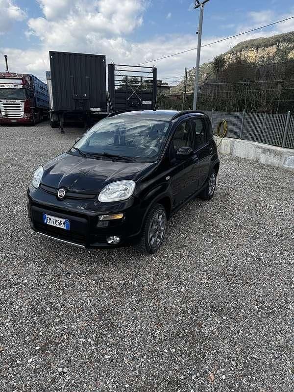 Usata Fiat Panda 4x4 Climbing 75 CV (55 kW) 2012 Utilitaria