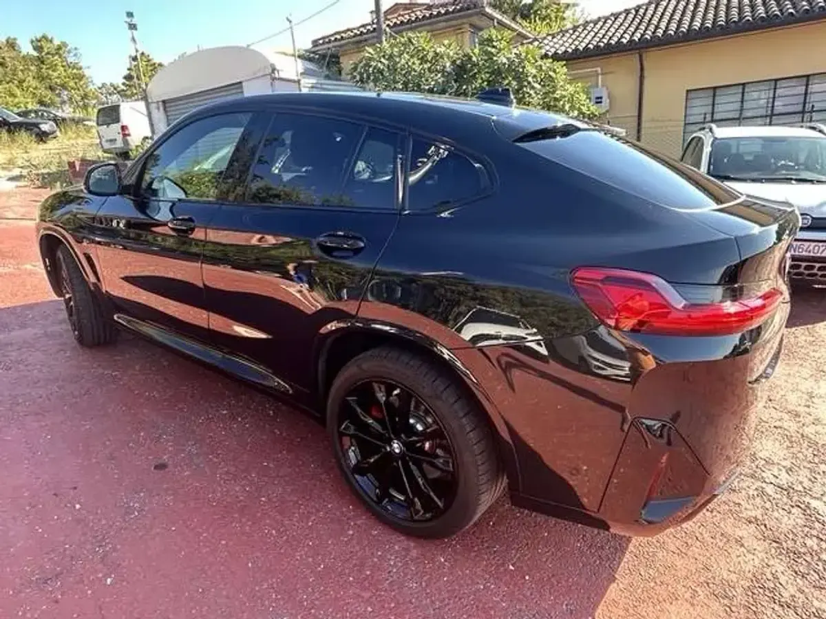 Usata BMW X4 M Sport 190 CV (139 kW) 2024 Nero SUV