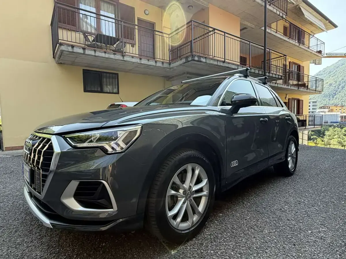 Usata Audi Q3 Business 150 CV (110 kW) 2018 Grigio SUV