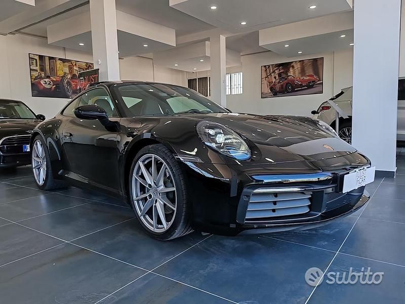 Nero Usata 2023 Porsche 911 Carrera Coupé | 135.000 € (Molto cara) - Immagine 1/4