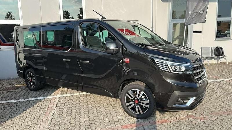Nuova Renault Trafic 150 CV (110 kW) 2025 Nero notte metallizzato Monovolume
