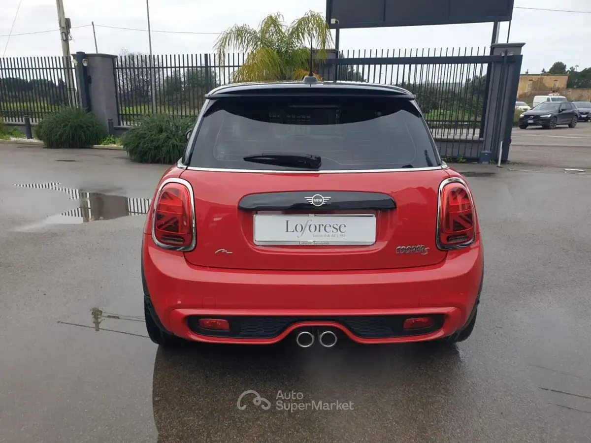 Usado Mini Cooper S 192 CV (141 kW) 2019 Rojo Utilitario