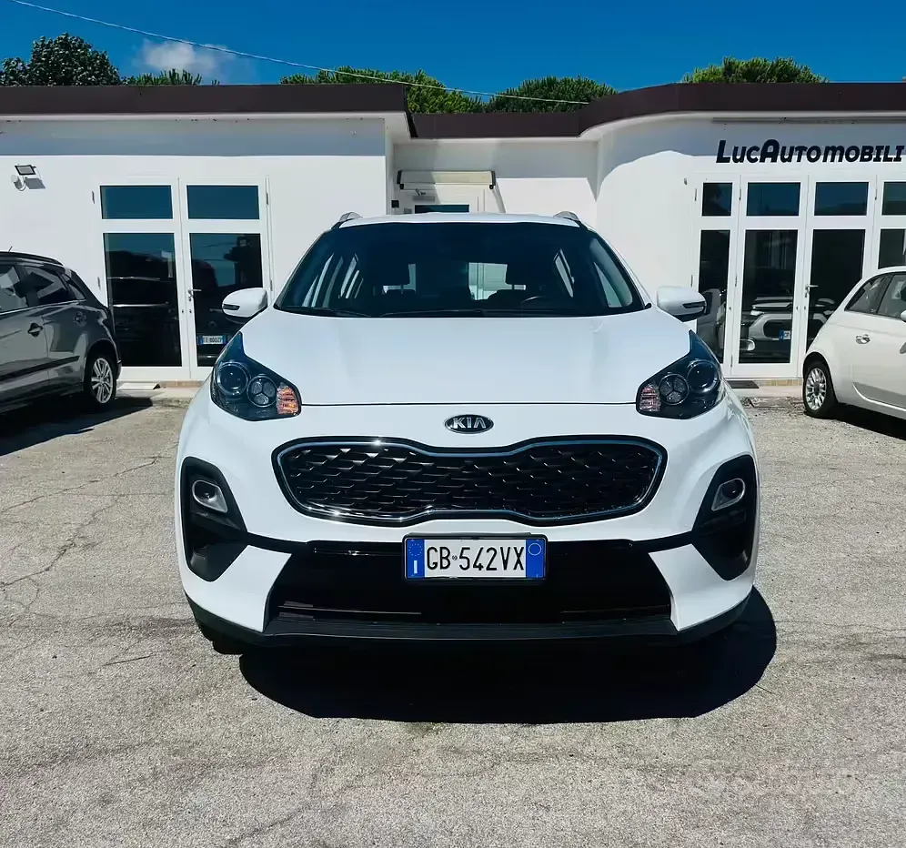 Usata Kia Sportage Style 132 CV (97 kW) 2020 Bianco SUV