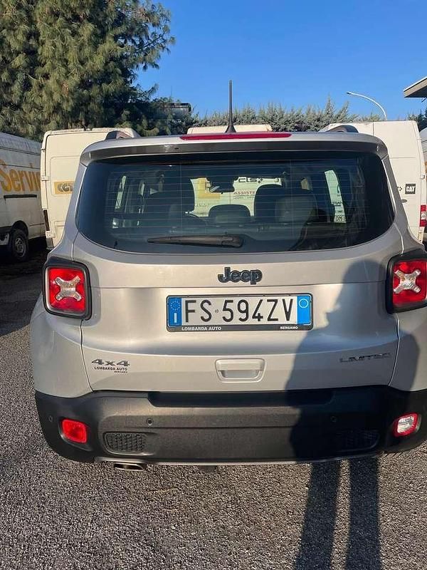 Usata Jeep Renegade Limited 140 CV (102 kW) 2018 Argento SUV