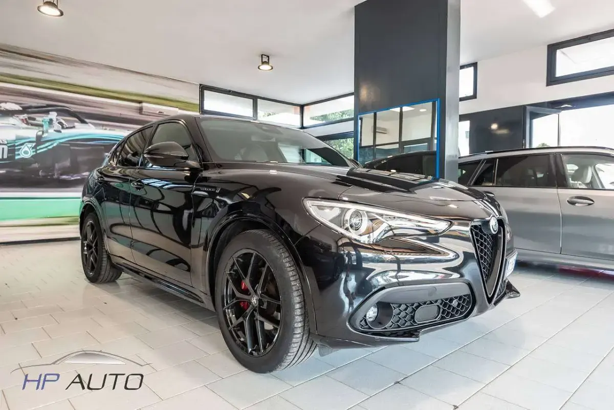 Usata Alfa Romeo Stelvio Ti 209 CV (153 kW) 2021 Nero SUV
