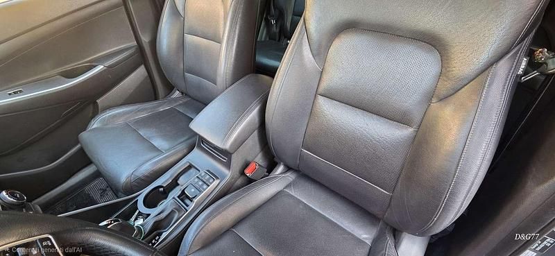 Usata Hyundai Tucson Xpossible 136 CV (100 kW) 2016 Grigio SUV