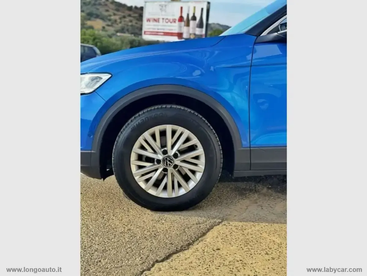Usata VW T-Roc Life 116 CV (85 kW) 2023 Ravenna blue metallizzato SUV