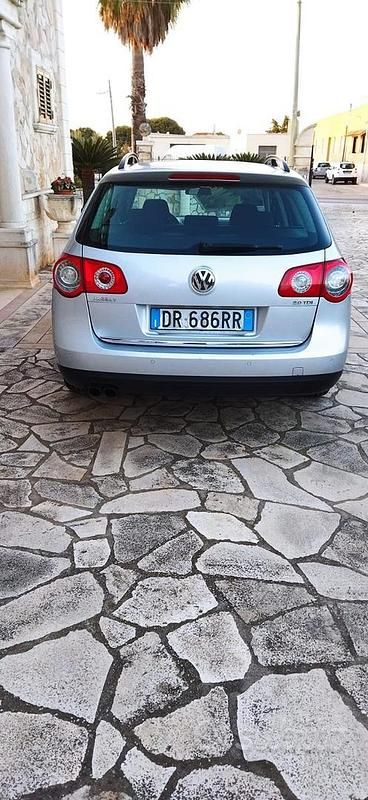 Usata VW Passat 140 CV (102 kW) 2008 Grigio Berlina