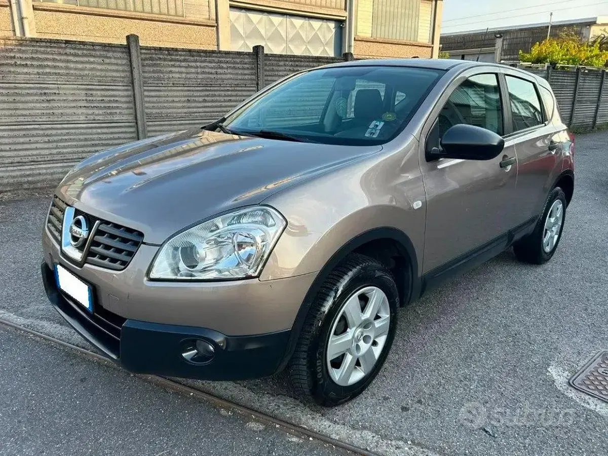 Usata Nissan Qashqai 116 CV (85 kW) 2009 Grigio SUV
