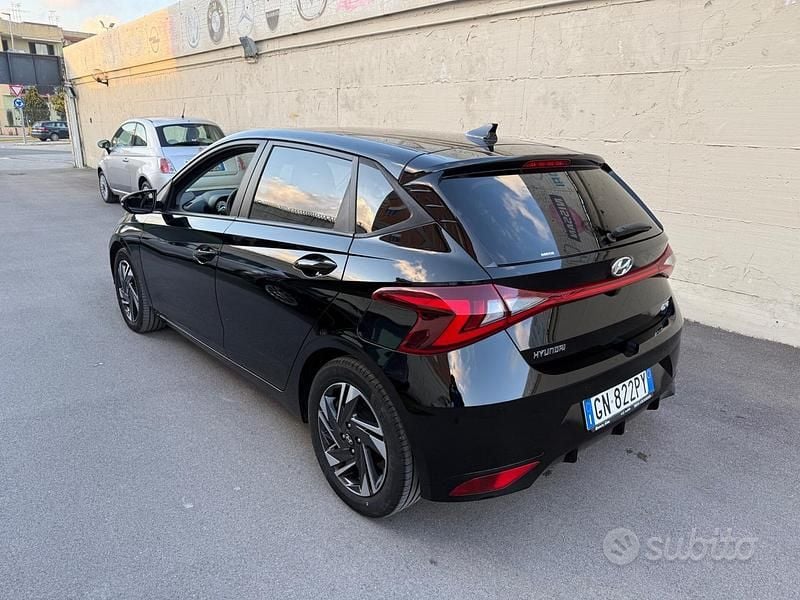 Usata Hyundai i20 84 CV (61 kW) 2023 Nero Utilitaria