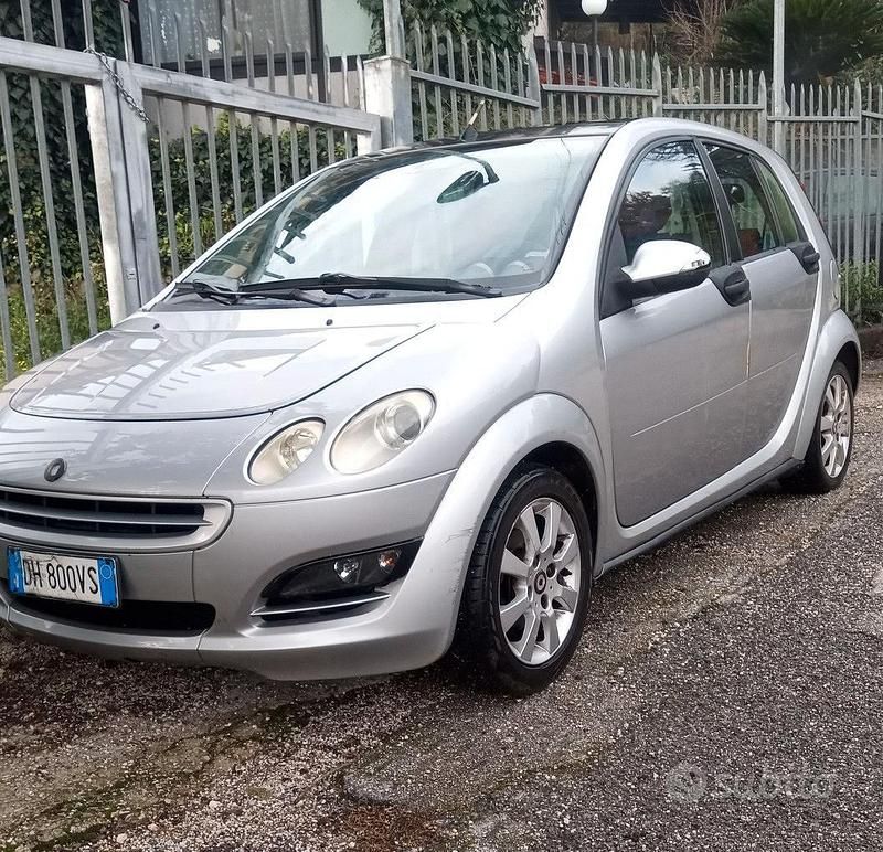 Usata Smart ForFour Passion 95 CV (69 kW) 2007 Grigio Utilitaria